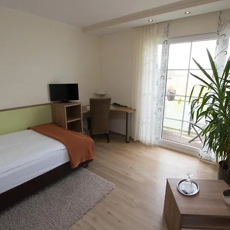 Zum Hasen Hein 호텔 함인켈른