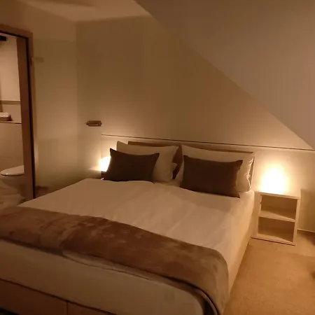 Zum Hasen Hein 함인켈른